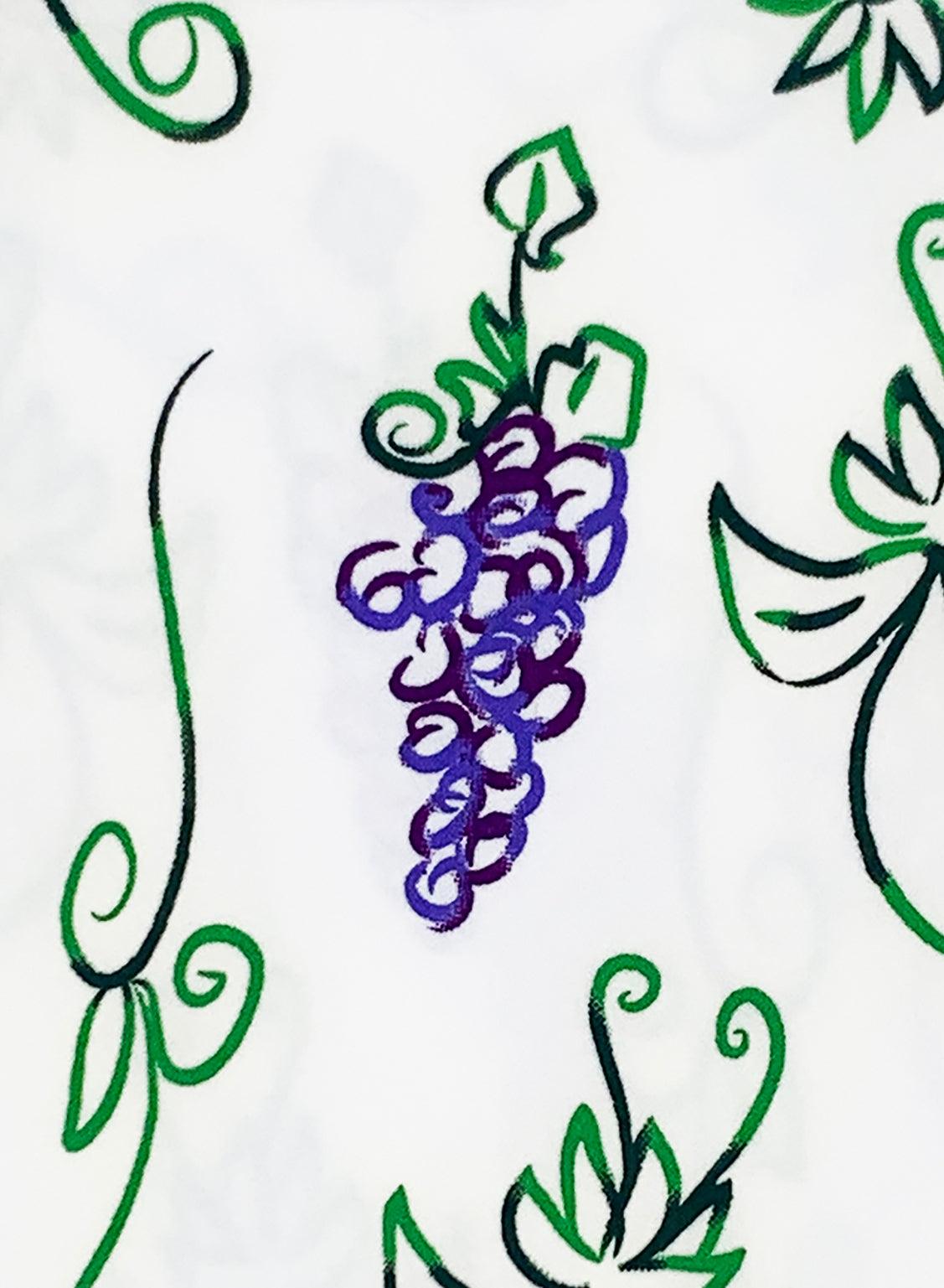 Grapes - BEST LUXURY STYLE AND ITALIAN CULTURE