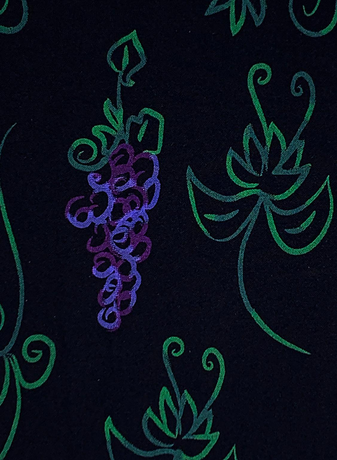 Grapes - BEST LUXURY STYLE AND ITALIAN CULTURE